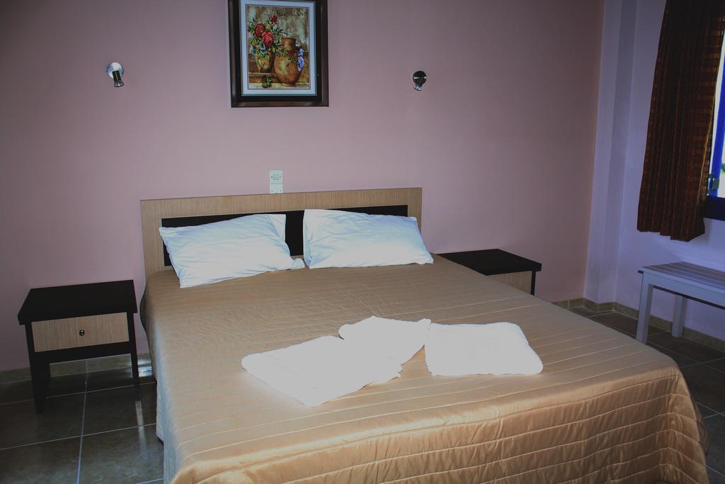 Michelle'S Studios Anaxos Ngoại thất bức ảnh